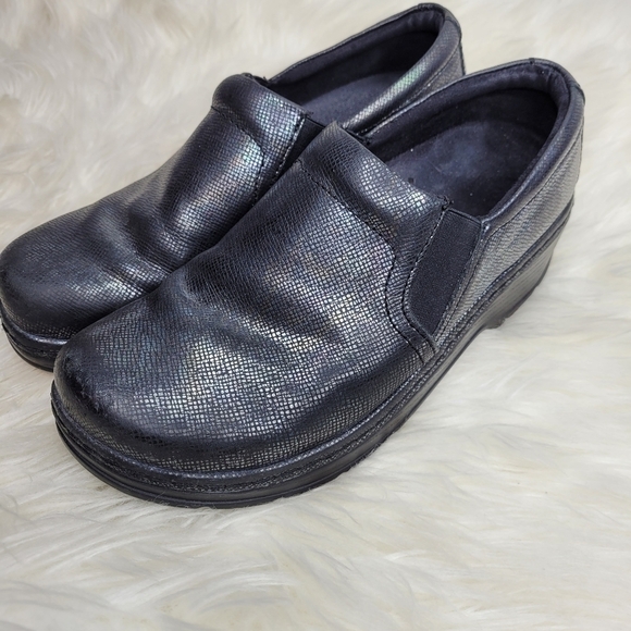 Black Mermaid Klogs - Picture 5 of 13